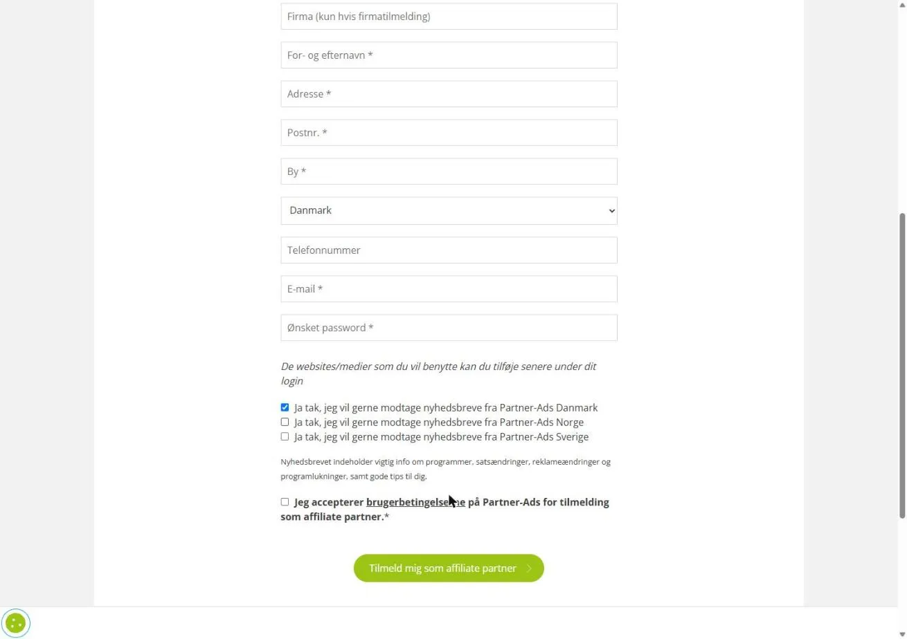 Bunden af formularen med telefon, e-mail, password, nyhedsbreve og accept af brugerbetingelser